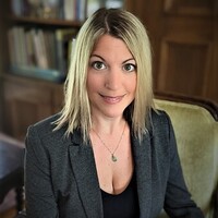 Notary Public in Indianapolis, Indiana 46240, Emily Williams