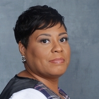 Notary Public in Suffolk, Virginia 23435, Tavia Shearrin
