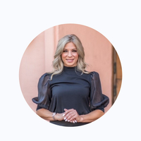 Notary Public in Raleigh, North Carolina 27605, Lana Puglia