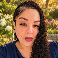 Notary Public in Redmond, Washington 98073, April Miller