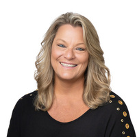 Notary Public in Mead , Washington 99021, Mia Hickman