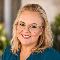 Notary Public in Sacramento, California 95821, Stephany  Booth